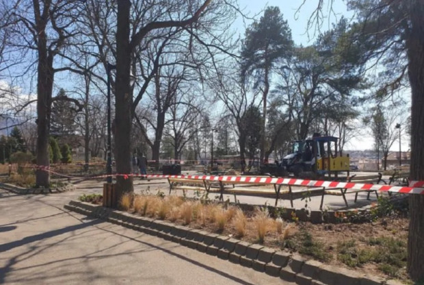 Грабеж и побой в Градската градина в Дупница Грабеж и побой в Градската градина в Дупница