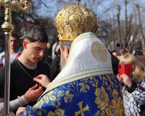 Христо Бацалов хвана кръста в река Градска в Гоце Делчев