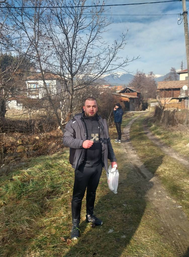 Даниел Благоев Калоянов спаси Светия кръст в с. Бачево Даниел Благоев Калоянов спаси Светия кръст в с. Бачево