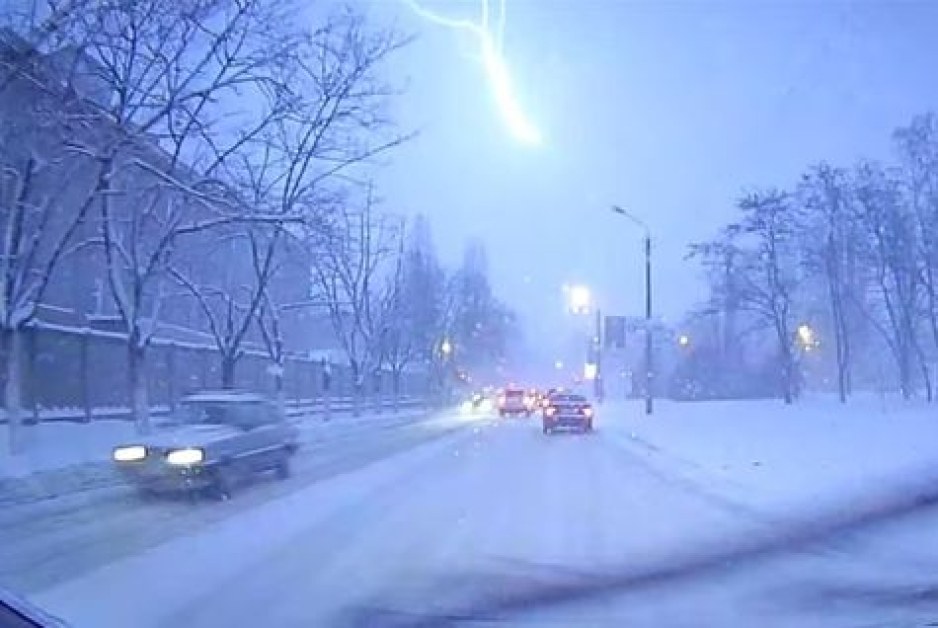 Гръмотевичен сняг! Много рядко метеорологично явление удари Земята Гръмотевичен сняг! Много рядко метеорологично явление удари Земята
