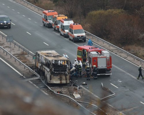 АПИ има вина за трагедията с македонския автобус на Автомагистрала Струма