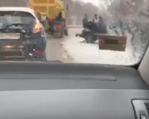 Бус катастрофира на прохода Предел