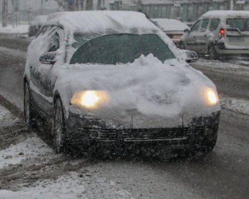 Над 20 водачи от Благоевградско с глоби от КАТ за непочистени автомобили от снега