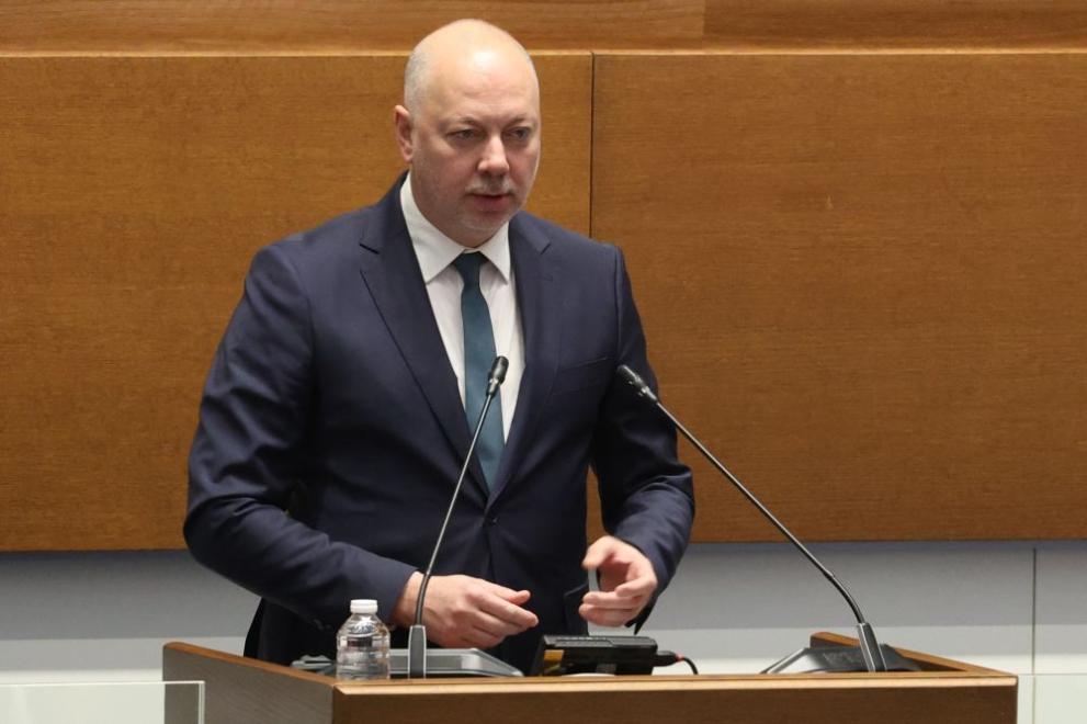 Извънредно: България вече има правителство-парламентът гласува кабинета  Желязков