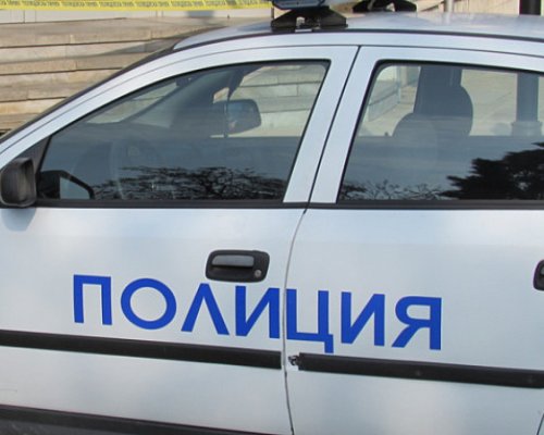 Малолетен задигна лек автомобил в Разлог