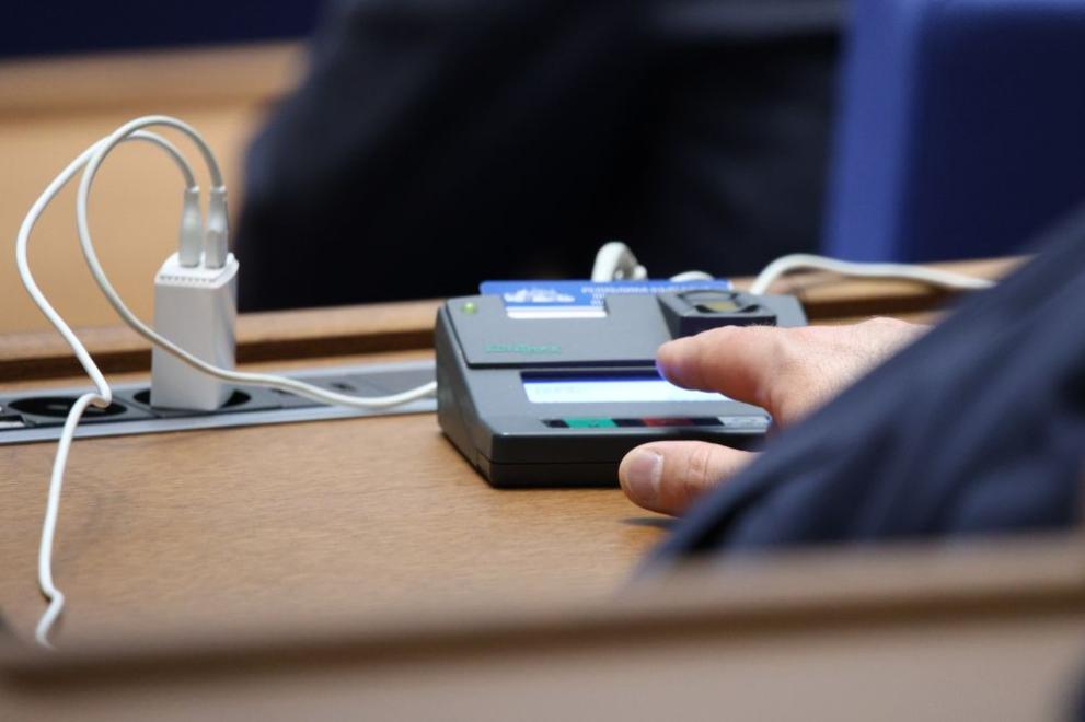 Новите депутати в 51-ото Народно събрание (СНИМКИ) Новите депутати в 51-ото Народно събрание (СНИМКИ)