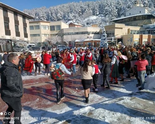 Пъстро Бабино хоро ще се извие на 21 януари в Белица