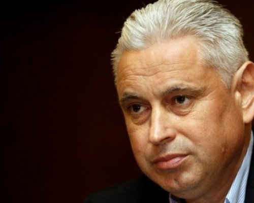 ИЗВЪНРЕДНО! Началникът на отдел Миграция в СДВР е задържан с подкуп?