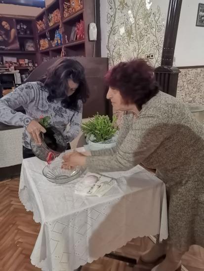 Майки и баби от Брежани отбелязаха Бабинден