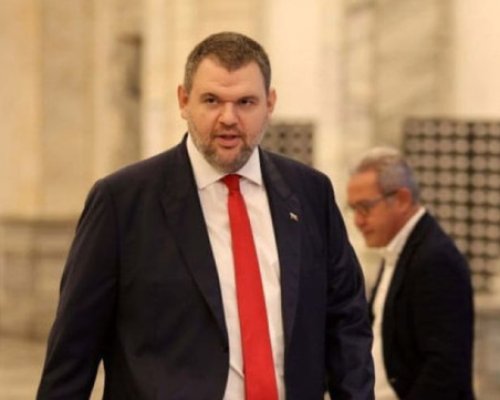 Пеевски: Областните управители на ДПС днес още да напуснат, ако искат да имат бъдеще в партията
