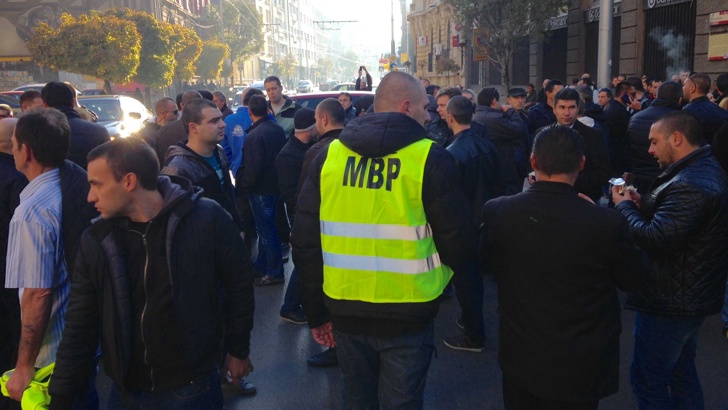 Полицаите блокираха ул.  Раковски” в столицата, протести и в цялата страна