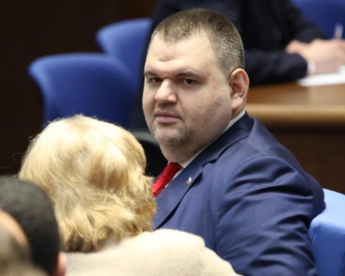 Пеевски: Борисов е спасителят на имунитети