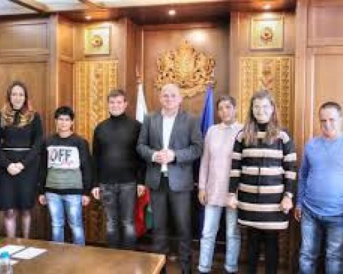 Община Банско подкрепя с 5000 лв. параолимпийци за участие в Световните зимни игри на Спешъл Олимпикс в Торино