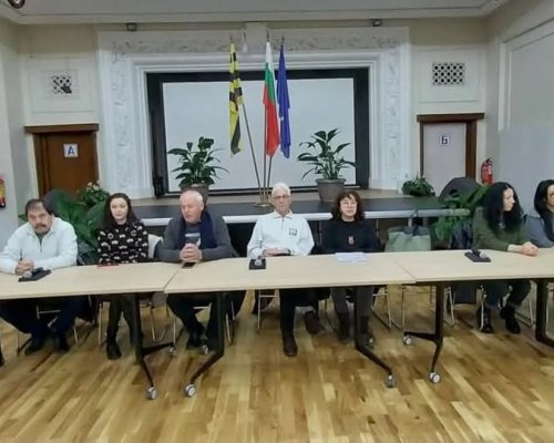 Старчевата от Разлог със специална награда от кмета на Перник