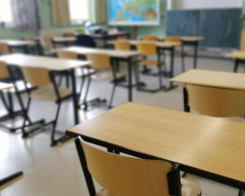 Меле в Югозапада: 17-годишни се биха в клас