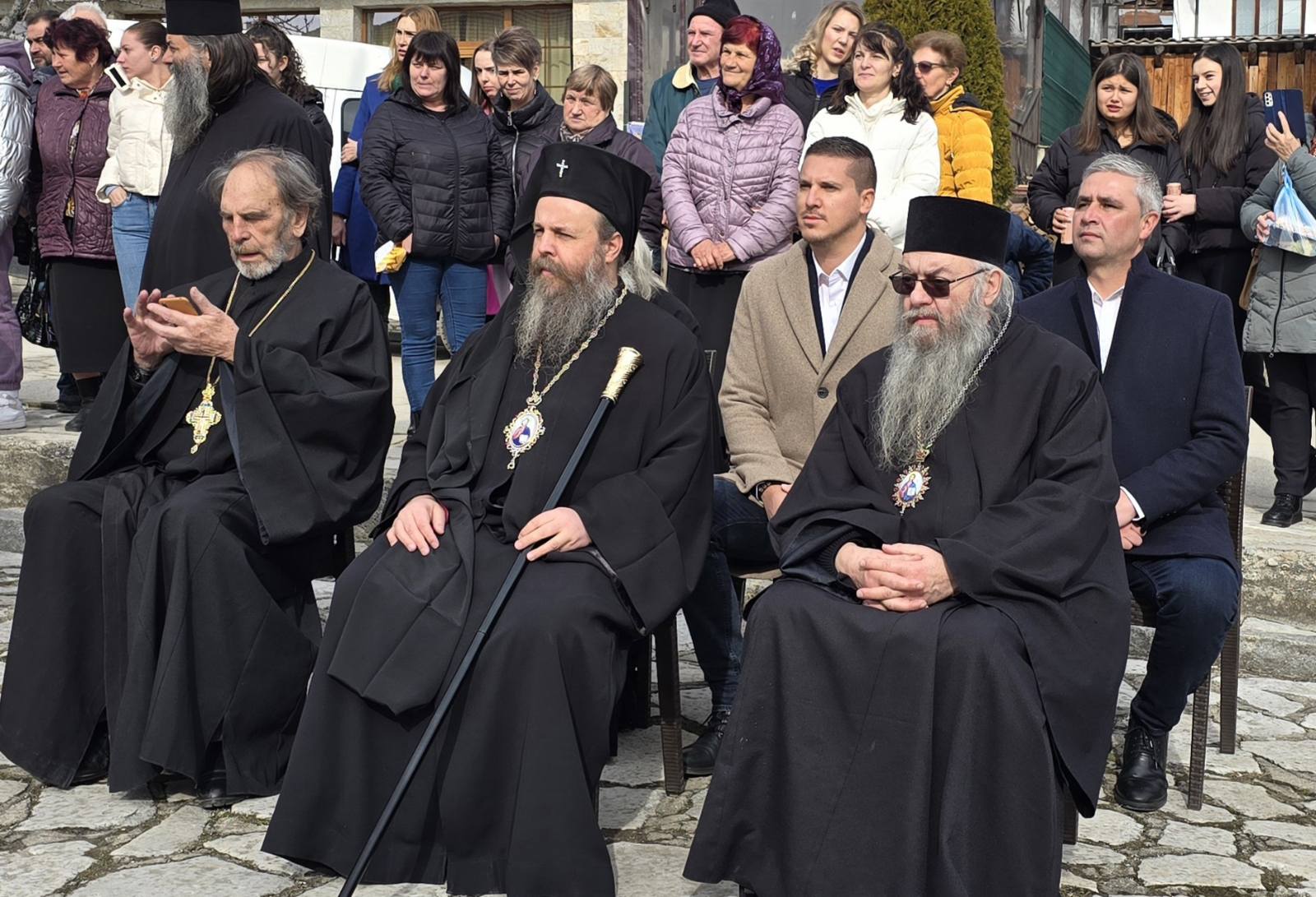 Църква Сретение Господне в Добърско събра жители и гости с вълнуващ празник Църква Сретение Господне в Добърско събра жители и гости с вълнуващ празник