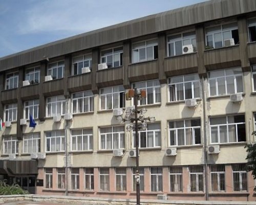 РЗИ-Благоевград проверява салоните за красота заради ботокса на Dr. Goodz