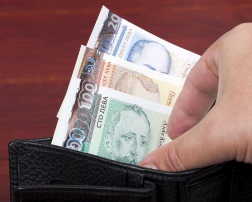 Нова интернет измама-заблуждават хората, че купуват акции, а всъщност крадат парите им