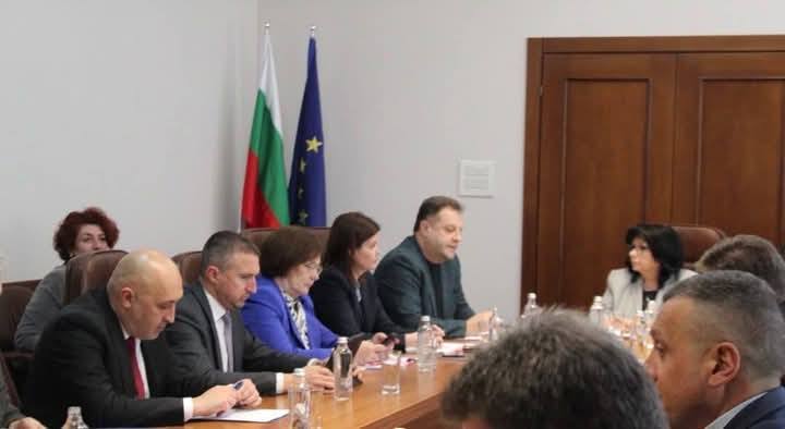 Кметът Радослав Ревански иска инвестиционната програма за общините да продължи