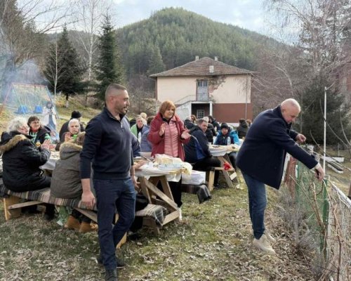 С празник с. Градево отбеляза Деня на лозаря