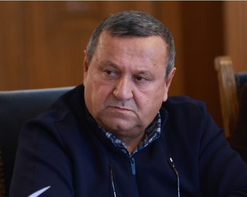 Хасан Адемов: Няма опция Доган и Пеевски да се разберат, не се водят такива разговори
