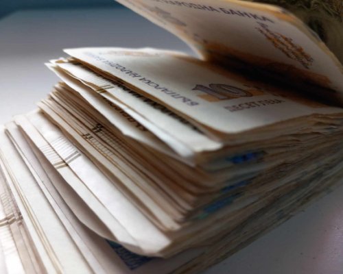 Основната заплата на депутатите скочи с 800 лв., стана близо 8 бона