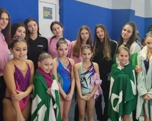 Клуб по артистично плуване Пирин с множество медали от държавното първенство