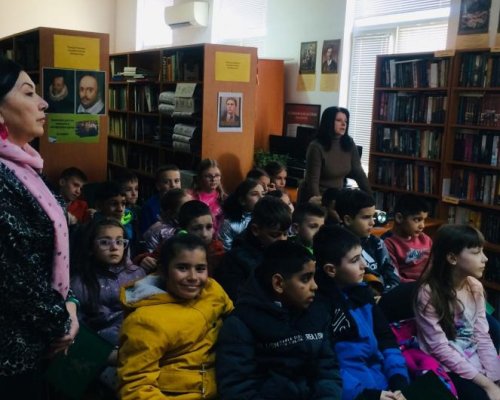 Второкласници слушаха разкази за Левски в читалищната библиотека