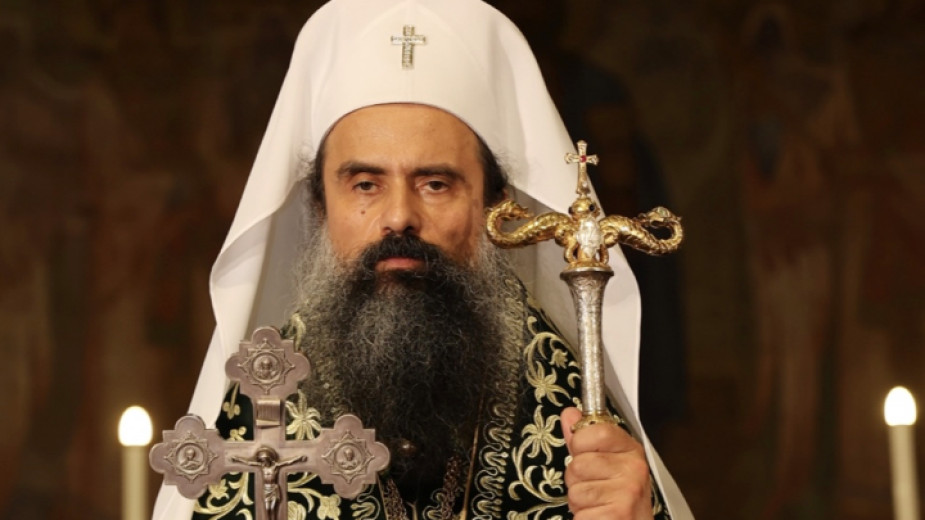 Патриарх Даниил отслужи празнична вечерня в новата българска църква в Лондон