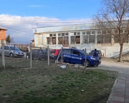 Побой в санданското село Джигурово между членове на избирателната комисия