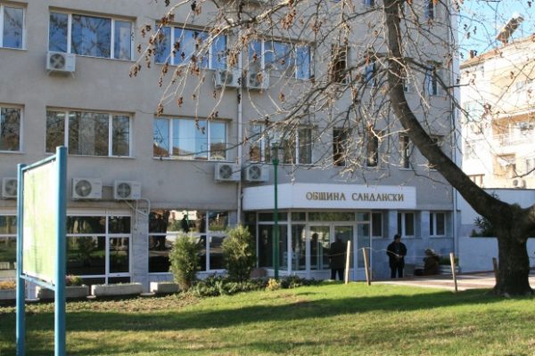 ШАПКИ ДОЛУ: ВМРО счупи рекорд при избора за съветници в Сандански ШАПКИ ДОЛУ: ВМРО счупи рекорд при избора за съветници в Сандански