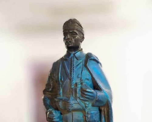 Официално представят бронзова пластика на Паметника на незнайния македонски четник в Благоевград