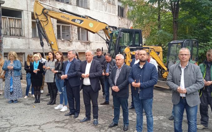 Строят църква в района на бившата казарма в Гоце Делчев Строят църква в района на бившата казарма в Гоце Делчев