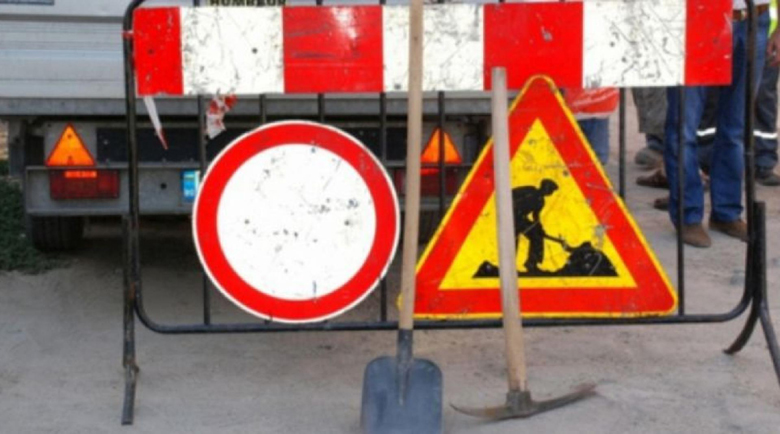 Внимание, шофьори: Ремонтират пътя Симитли-Кресна, движението ще е в едната лента Внимание, шофьори: Ремонтират пътя Симитли-Кресна, движението ще е в едната лента