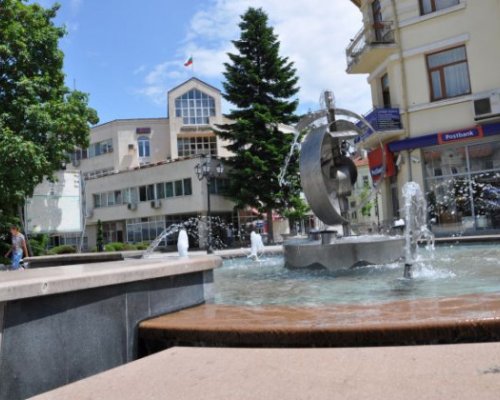 Съветниците в Разлог отхвърлиха отчета на регионалното депо за 2024 г., с изненада разбраха, че сепариращата инсталация още не работи