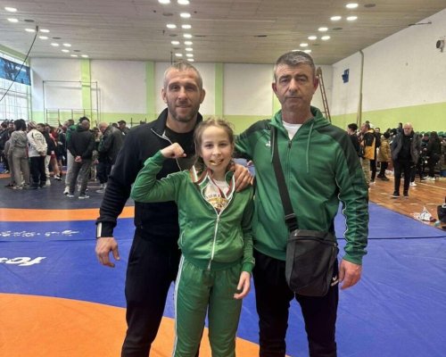 Момиче от Гоце Делчев завоюва шампионската титла на България в Държавният личен шампионат по борба