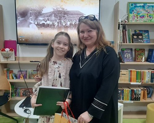 Четвъртокласничка прочете 229 книги от библиотеката в Благоевград