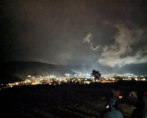 От всички краища на Белица лунмнаха Сирнишките огньове