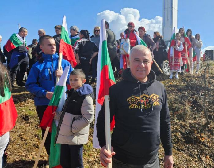 Апостол Апостолов: Честит 3 март! Нека пазим спомена за цената на свободата!
