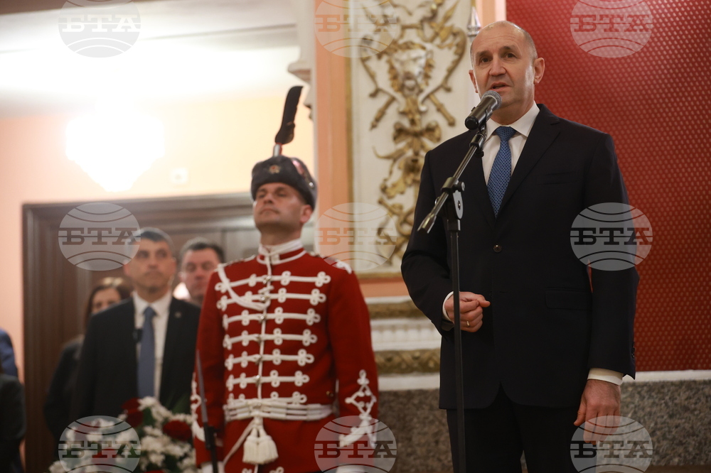 Радев: В нашата хилядолетна история свободата никога не е идвала даром и винаги е струвала скъпо Радев: В нашата хилядолетна история свободата никога не е идвала даром и винаги е струвала скъпо