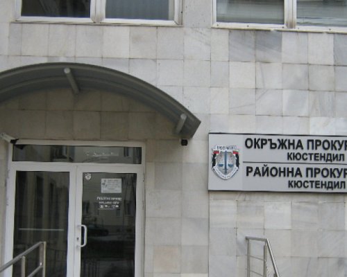 Разследване за принуда спрямо отвлеченото 18-годишно момиче на АМ Струма