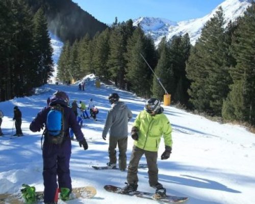 Отлични са условията за туризъм и зимни спортове в планините