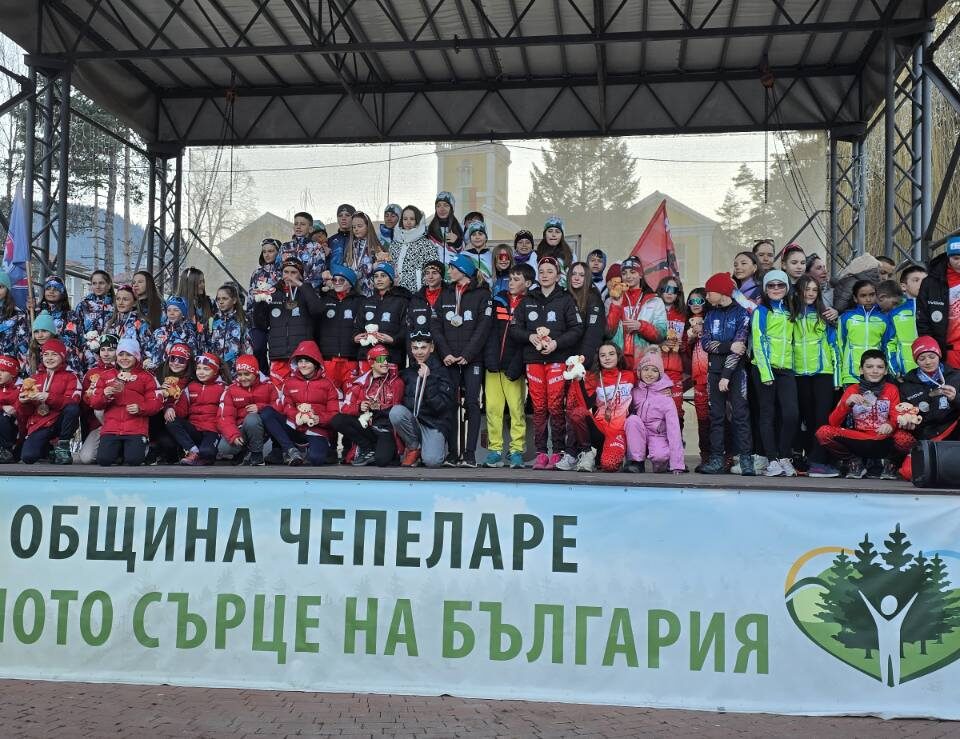 ДЪЖД ОТ МЕДАЛИ ЗА СЪСТЕЗАТЕЛИТЕ НА КЛУБ ПО БИАТЛОН БАНСКО 2019 ДЪЖД ОТ МЕДАЛИ ЗА СЪСТЕЗАТЕЛИТЕ НА КЛУБ ПО БИАТЛОН БАНСКО 2019