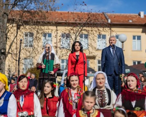 С кушии и вековни ритуали село Бачево отпразнува Тодоровден