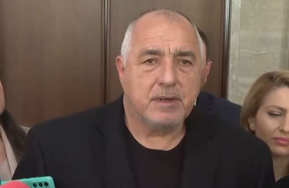 Не виждам нищо прозрачно: Борисов коментира хаоса с изборните книжа
