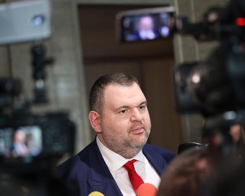 Пеевски заплаши Величие: Да дойдат-никой няма повече хора от мен