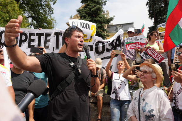 Величие влиза в парламента, прехвърля прага със 107 гласа Величие влиза в парламента, прехвърля прага със 107 гласа