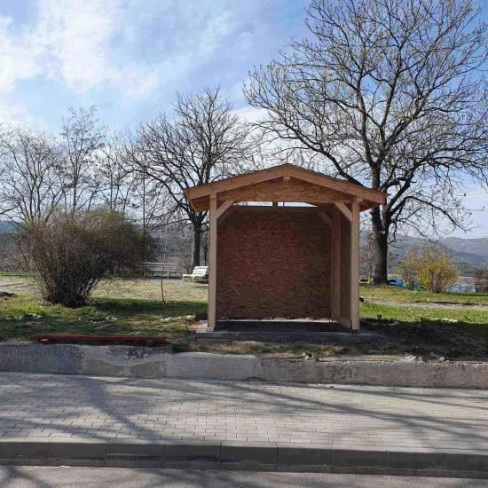 Пролетта чука на вратата: Красив кът радва жителите на село Крупник Пролетта чука на вратата: Красив кът радва жителите на село Крупник