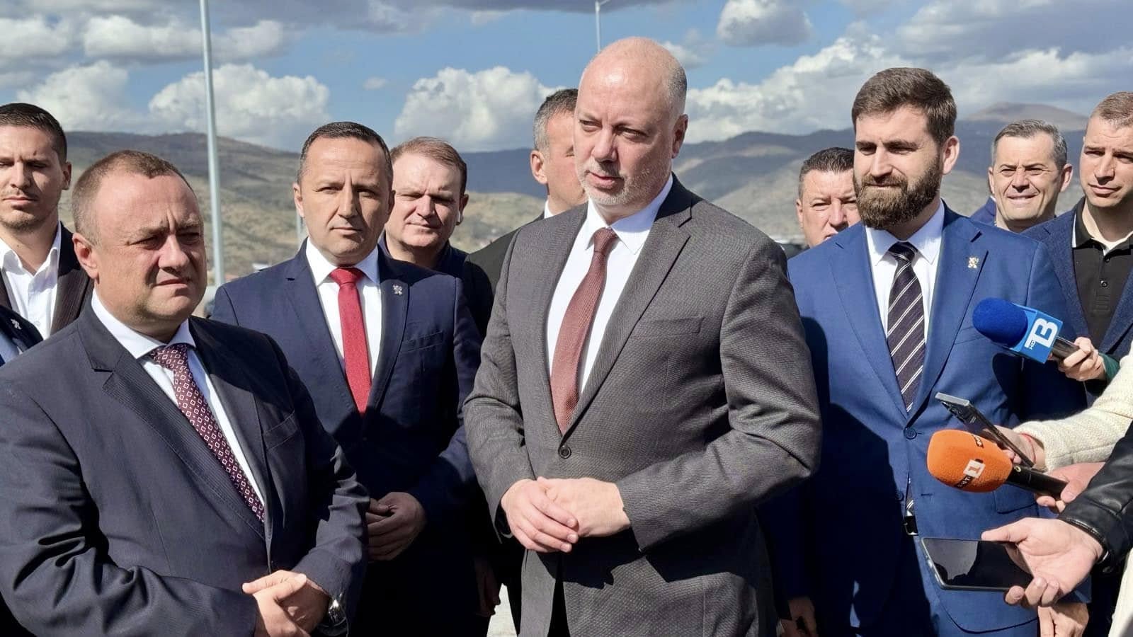 Премиерът Желязков: Засиленият контрол върху движението по пътищата увеличава приходите, проверките стават постоянни Премиерът Желязков: Засиленият контрол върху движението по пътищата увеличава приходите, проверките стават постоянни