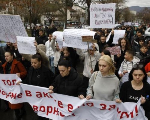 Като филм на ужасите: Гняв и скръб сред хората в Кочани, всеки дом е засегнат от трагедията